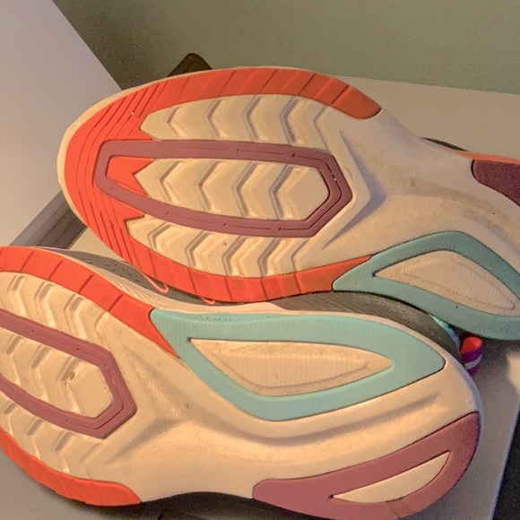 Saunony Endorphin runnung shoes size 6.5 - Picture 4 of 4